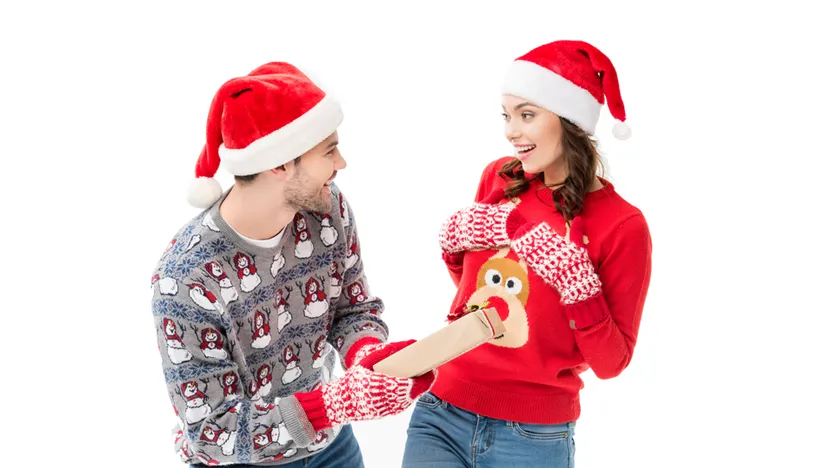 Guide: Gaveidéer til hende – smykker, skønhed og gadgets under Black Week